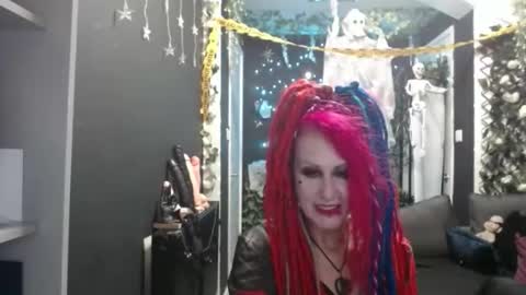 SaucySky online show from 10-27-25, 09:52