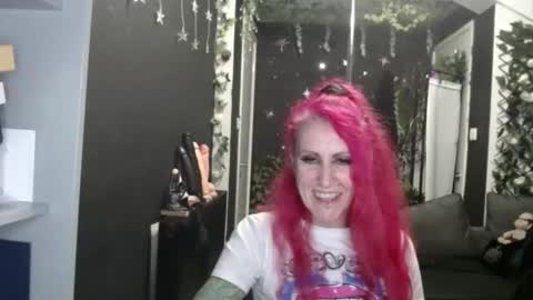 SaucySky online show from 11-04-25, 10:42