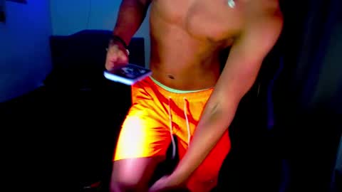 Snapshot of saulomiralles chatting on 01-17-25, 01:04 Saulo online show from 01-17-25, 01:04