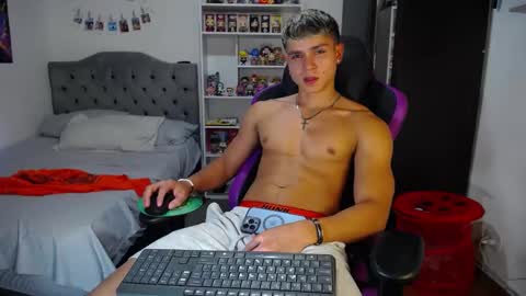 Snapshot of saulomiralles chatting on 09-12-25, 11:37 Saulo online show from 09-12-25, 11:37