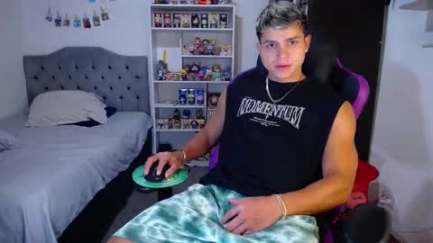 Snapshot of saulomiralles chatting on 10-07-25, 11:02 Saulo online show from 10-07-25, 11:02