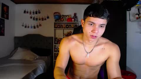 Snapshot of saulomiralles chatting on 02-12-26, 05:41 Saulo online show from 02-12-26, 05:41