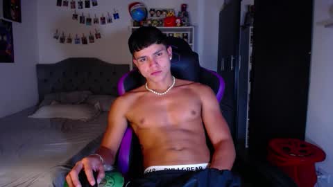 Snapshot of saulomiralles chatting on 03-11-26, 10:38 Saulo online show from 03-11-26, 10:38