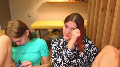Snapshot of sav_anna chatting on 12-14-24, 01:59 LUNA and ANNA    online show from 12-14-24, 01:59