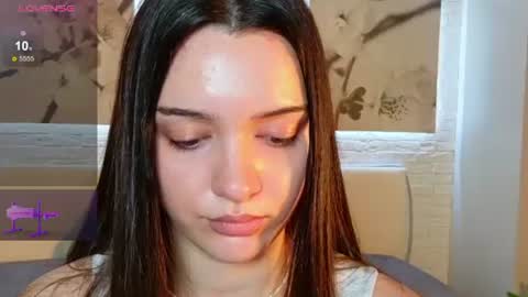 savannah_h online show from 06-18-26, 08:02