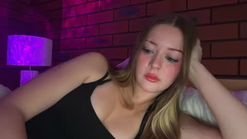 Snapshot of savannahcarterrr chatting on 06-10-26, 12:15 savannahcarterrr online show from 06-10-26, 12:15