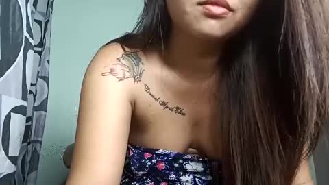 Snapshot of savannahot833323 chatting on 11-26-25, 03:35 Y online show from 11-26-25, 03:35