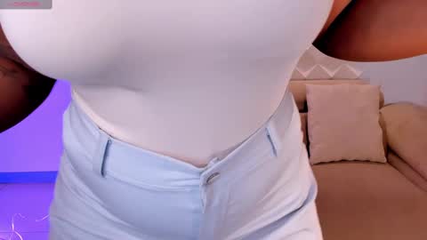 S a v a n n a h  online show from 02-23-25, 12:37