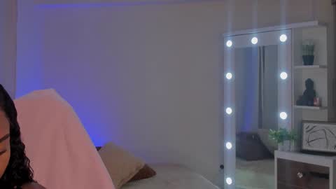 Savannahwildee online show from 01-11-25, 11:12