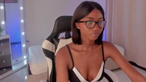 Savannahwildee online show from 02-03-25, 03:27