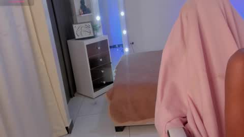 Savannahwildee online show from 02-06-25, 11:32