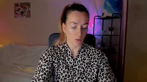 save the qween online show from 11-28-25, 12:19