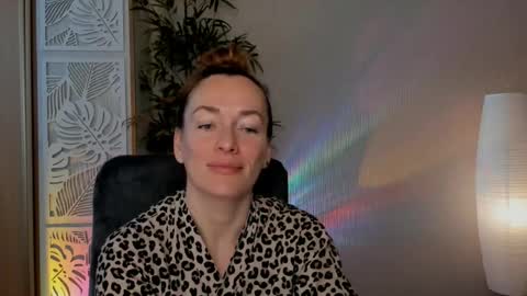 save the qween online show from 04-28-26, 05:01