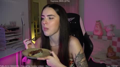 Naomi online show from 11-23-25, 07:24