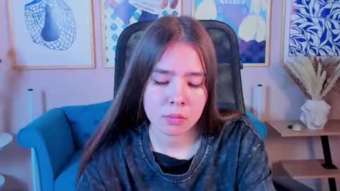 Saya online show from 06-17-26, 08:17