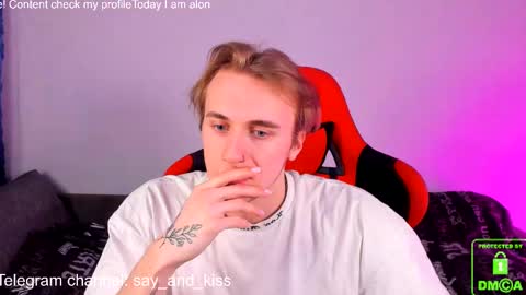 Snapshot of sayfer78 chatting on 03-12-25, 02:30 sayfer online show from 03-12-25, 02:30