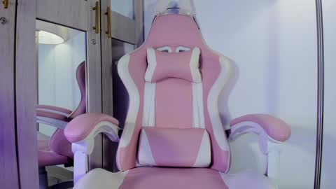 Snapshot of saylilith chatting on 01-07-25, 12:20 Say Lilith Monday to Saturday 700am to 140pm Colombian time online show from 01-07-25, 12:20