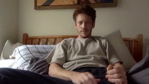 Snapshot of sbshowoff chatting on 09-11-25, 06:41 Stripper in Training online show from 09-11-25, 06:41