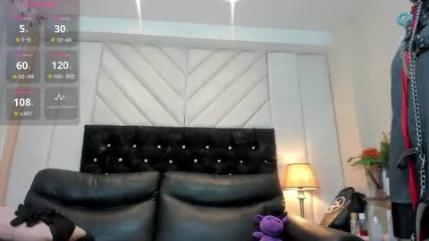 Snapshot of scaarlett_prince chatting on 03-10-26, 01:05 scarlett online show from 03-10-26, 01:05