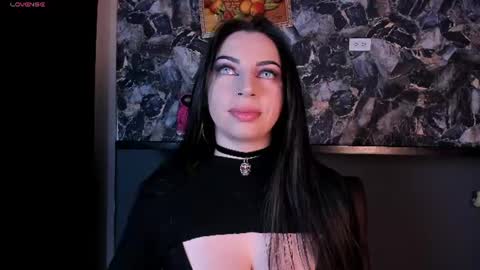 Snapshot of scarlattaa_desire chatting on 07-15-26, 03:23 SCARLATTA DESIRE online show from 07-15-26, 03:23