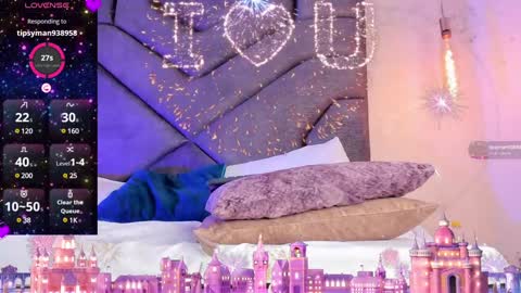 Snapshot of scarleett_johansson chatting on 01-29-25, 10:53 Scarlett online show from 01-29-25, 10:53