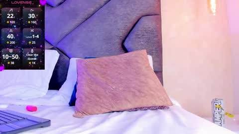 Snapshot of scarleett_johansson chatting on 01-31-25, 11:03 Scarlett online show from 01-31-25, 11:03