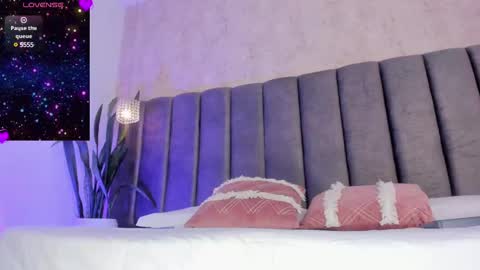 Snapshot of scarleett_johansson chatting on 02-23-25, 10:42 Scarlett online show from 02-23-25, 10:42