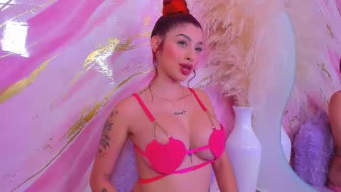 Snapshot of scarleett_jones chatting on 01-16-26, 09:08 scarleett jones online show from 01-16-26, 09:08