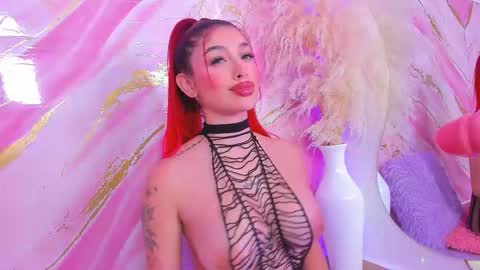 Snapshot of scarleett_jones chatting on 02-07-26, 10:02 scarleett jones online show from 02-07-26, 10:02