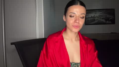 Snapshot of scarlet_daisy_ chatting on 06-29-26, 10:15 Sophie online show from 06-29-26, 10:15