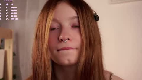 scarlet_fever10 online show from 10-20-25, 12:16