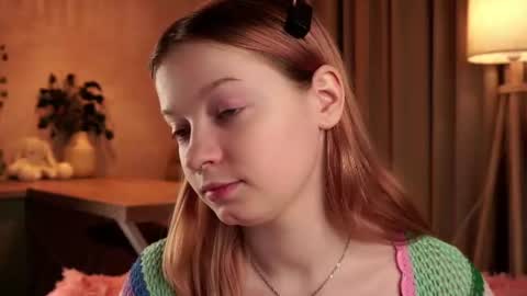 scarlet_fever10 online show from 06-18-26, 05:17