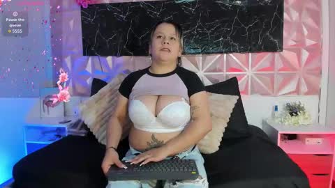 Scarlet  online show from 02-28-26, 01:01