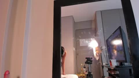 Snapshot of scarlet_vixen_ chatting on 05-13-26, 05:32 scarlet_vixen_ online show from 05-13-26, 05:32