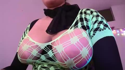 scarlet whisper online show from 04-30-26, 09:41