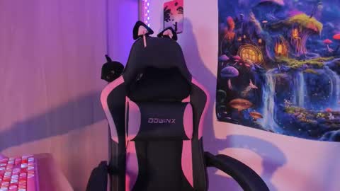 Snapshot of scarletblaze_ chatting on 02-14-26, 03:58 Scarlet online show from 02-14-26, 03:58