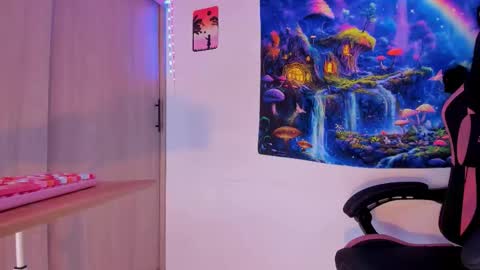 Snapshot of scarletblaze_ chatting on 02-26-26, 03:33 Scarlet online show from 02-26-26, 03:33