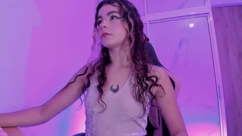 Snapshot of scarletblaze_ chatting on 03-31-26, 11:32 Scarlet online show from 03-31-26, 11:32