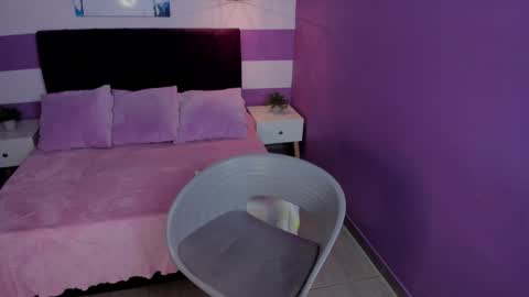 Scarlet  online show from 01-28-25, 06:27