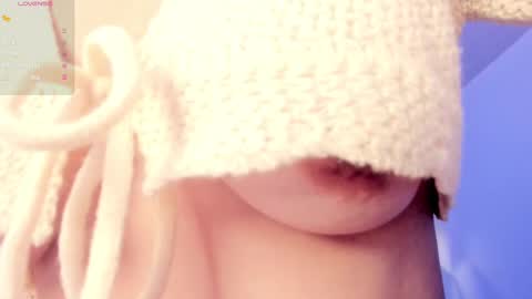 Scarlet  online show from 10-15-25, 06:02