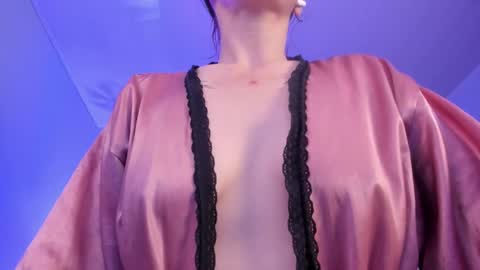 Scarlet  online show from 11-06-25, 04:57