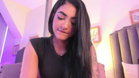              online show from 01-11-25, 02:47