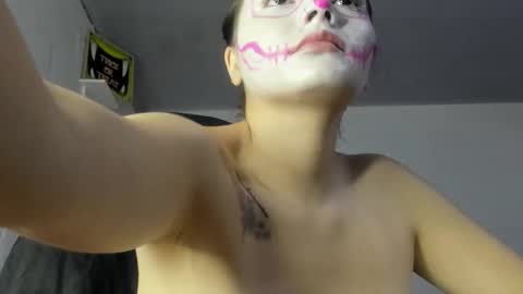    online show from 10-24-25, 02:30