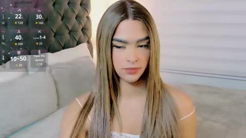 Snapshot of scarleth_sweety chatting on 11-22-25, 02:43 scarleth_sweety online show from 11-22-25, 02:43