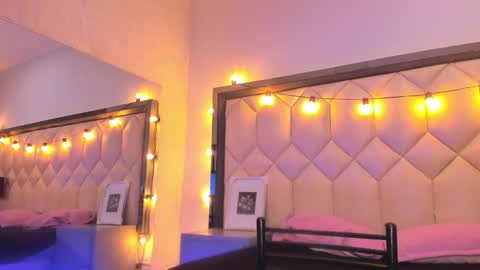 Snapshot of scarlethbigbug chatting on 01-17-26, 11:26 scarlethbigbug online show from 01-17-26, 11:26