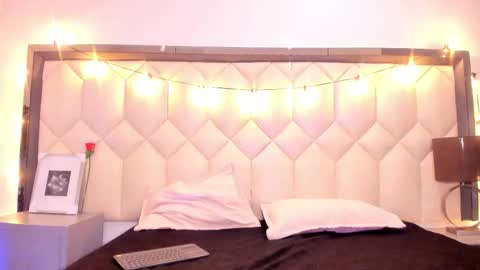 Snapshot of scarlethbigbug chatting on 02-26-26, 11:53 scarlethbigbug online show from 02-26-26, 11:53