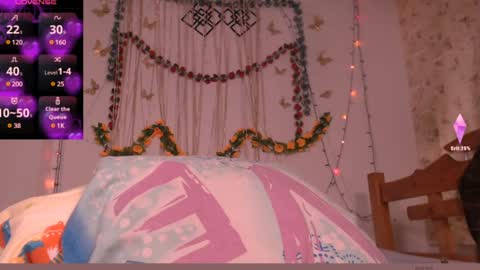 scarlethh hott online show from 12-31-24, 02:03