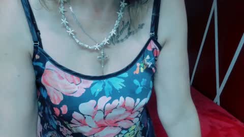 Snapshot of scarlethoot_ chatting on 12-15-24, 03:20 S C A R L E T online show from 12-15-24, 03:20