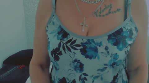 Snapshot of scarlethoot_ chatting on 01-27-25, 05:58 S C A R L E T online show from 01-27-25, 05:58