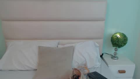 scarlet  online show from 03-13-26, 11:50